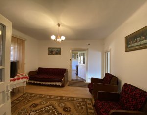 Ház 4 szobák eladó, Zóna Centru