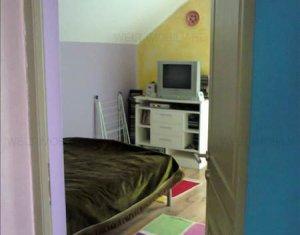 Maison 5 chambres à vendre dans Floresti