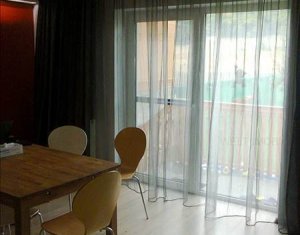 Maison 5 chambres à vendre dans Floresti