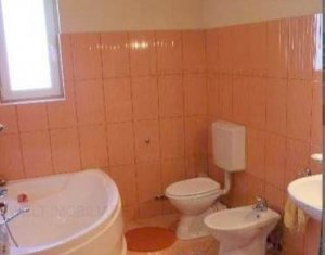 Maison 5 chambres à vendre dans Floresti