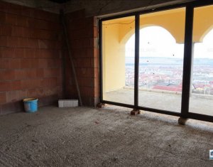 Maison 6 chambres à vendre dans Floresti