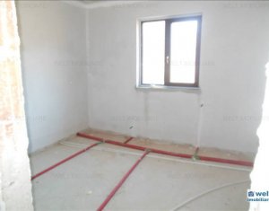 Ház 4 szobák eladó on Floresti