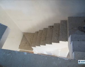 Ház 4 szobák eladó on Floresti