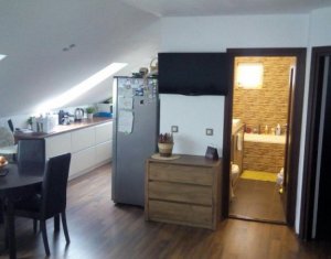Appartement 3 chambres à vendre dans Floresti