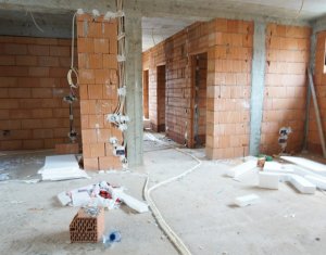 Appartement 4 chambres à vendre dans Cluj-napoca, zone Manastur