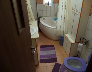 Appartement 4 chambres à vendre dans Floresti