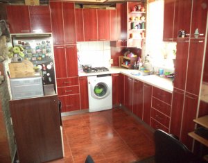 Appartement 4 chambres à vendre dans Floresti