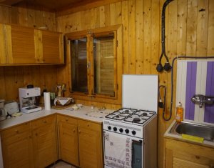 Nyaralók eladó on Tarnita