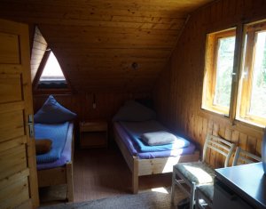 Nyaralók eladó on Tarnita