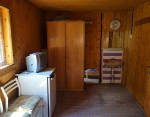 Nyaralók eladó on Tarnita