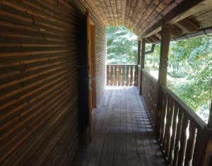 Nyaralók eladó on Tarnita