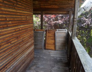 Nyaralók eladó on Tarnita