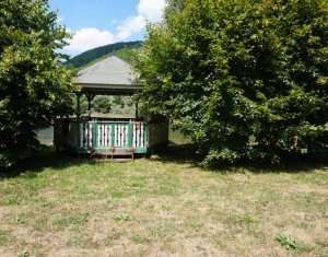 Nyaralók eladó on Tarnita