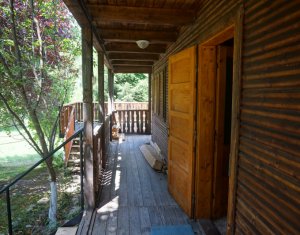 Nyaralók eladó on Tarnita