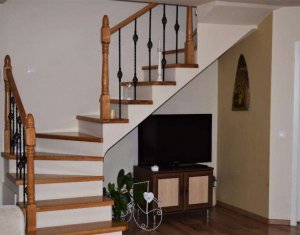 Lakás 3 szobák eladó on Floresti