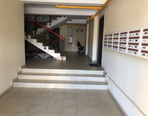 Lakás 2 szobák eladó on Floresti