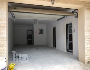 Maison 5 chambres à louer dans Floresti