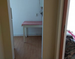 Lakás 1 szobák eladó on Floresti