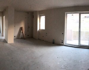 Lakás 3 szobák eladó on Floresti