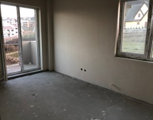 Lakás 3 szobák eladó on Floresti