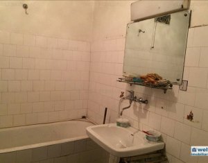Appartement 4 chambres à vendre dans Cluj-napoca, zone Manastur