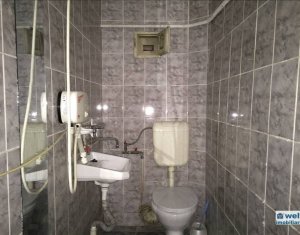 Appartement 4 chambres à vendre dans Cluj-napoca, zone Manastur