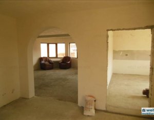 Ház 6 szobák eladó on Gilau