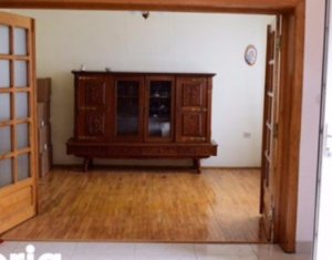 Ház 6 szobák eladó on Gilau