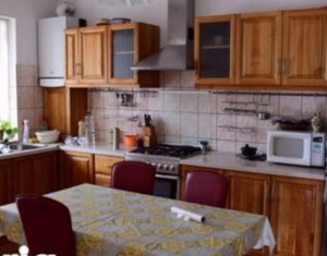 Ház 6 szobák eladó on Gilau