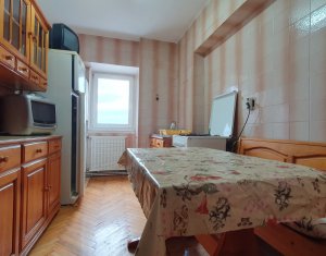 Appartement 3 chambres à louer dans Cluj-napoca, zone Marasti