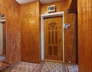 Appartement 3 chambres à louer dans Cluj-napoca, zone Marasti