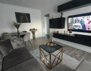 Appartement 4 chambres à vendre dans Cluj-napoca, zone Manastur