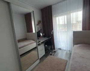Appartement 4 chambres à vendre dans Cluj-napoca, zone Manastur