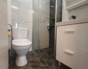 Appartement 4 chambres à vendre dans Cluj-napoca, zone Manastur
