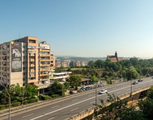 Appartement 4 chambres à vendre dans Cluj-napoca, zone Manastur