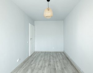 Appartement 4 chambres à vendre dans Cluj-napoca, zone Manastur