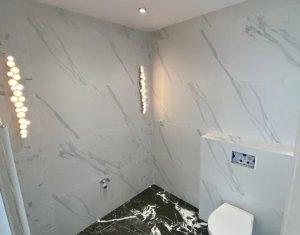 Maison 4 chambres à vendre dans Floresti