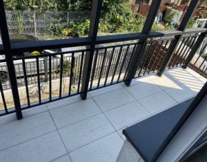 Maison 4 chambres à vendre dans Floresti