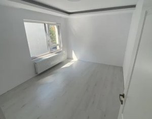 Maison 4 chambres à vendre dans Floresti