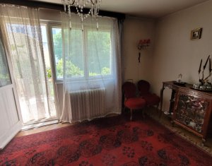 Appartement 4 chambres à vendre dans Cluj-napoca, zone Manastur
