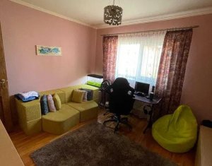 Appartement 3 chambres à vendre dans Floresti