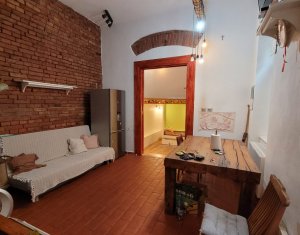 Lakás 4 szobák kiadó on Cluj-napoca, Zóna Centru