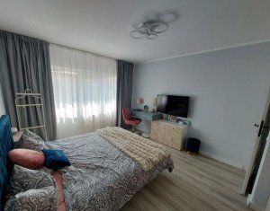 Maison 4 chambres à vendre dans Floresti