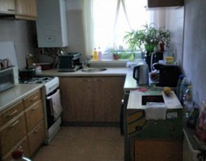 Maison 3 chambres à vendre dans Floresti