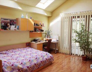 , 230m2 dans Cluj-napoca, zone Gheorgheni