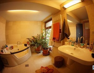 Maison 4 chambres à vendre dans Cluj-napoca