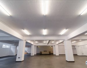 Spatiu de inchiriat la parter, 300 mp, open space, ultrainisat, 6 parcari