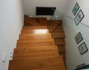 Ház 4 szobák eladó on Cluj-napoca, Zóna Manastur