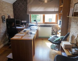 Ház 4 szobák eladó on Cluj-napoca, Zóna Manastur