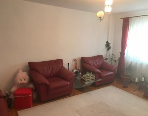 Lakás 4 szobák eladó on Cluj-napoca, Zóna Manastur